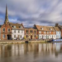 20/20 score 'The Old Riverport, St Ives' by Simon Shore